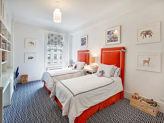 Sold by Sotheby's International Realty | media 19