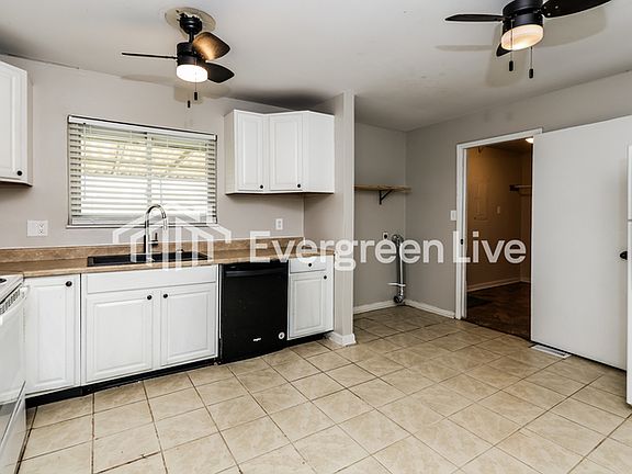 4th image of 204 W Boitnott Dr