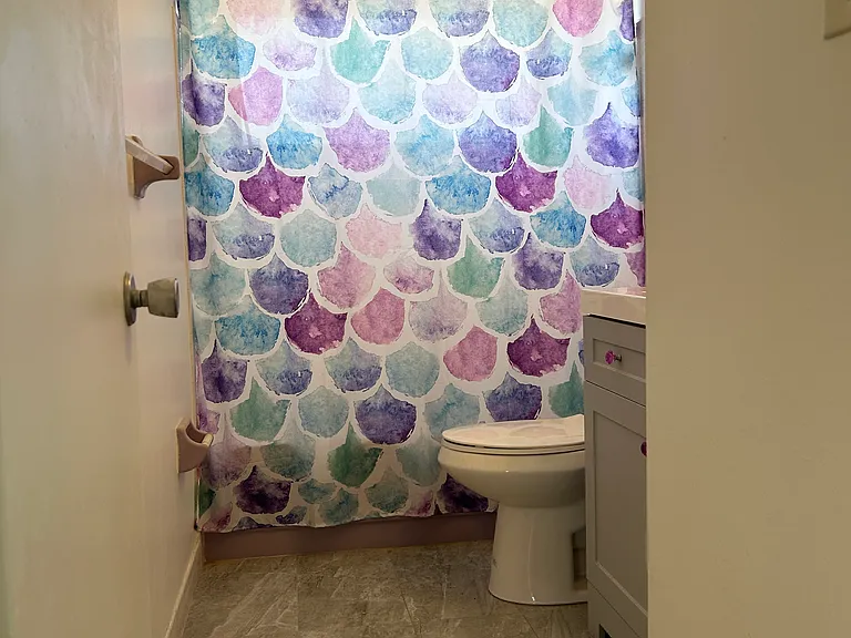 Main bathroom