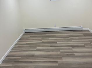 1 Jefferson St #1, Farmingdale, NY 11735