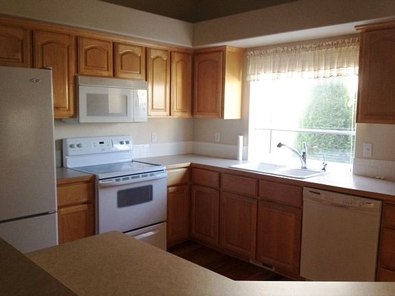 5th image of 2921 E Umatilla Dr