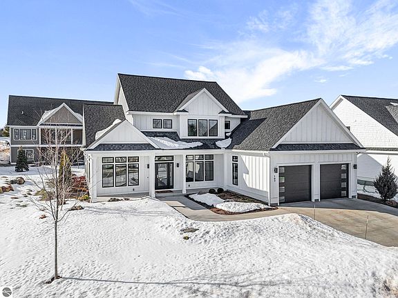2nd image of 103 Vineyard Ridge Dr