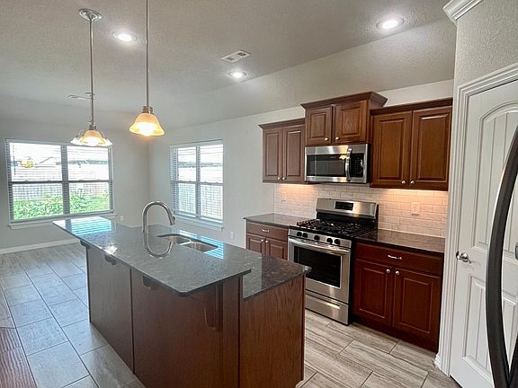 4th image of 4338 W Divide Dr