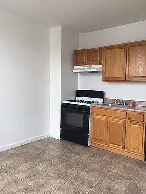 Rented by Flatiron Real Estate Advisors LLC | media 10