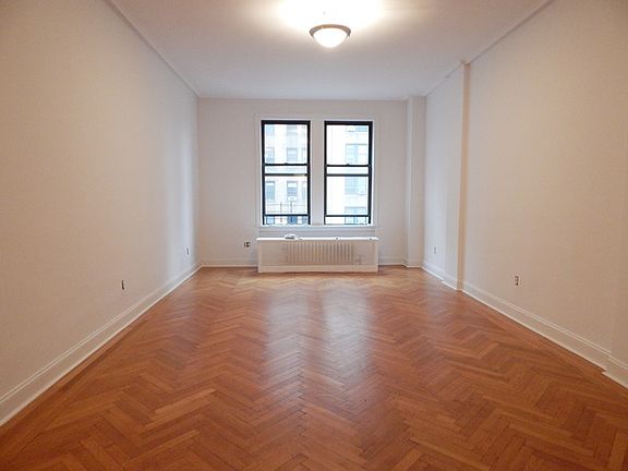 5th image of 680 W End Ave #3D1