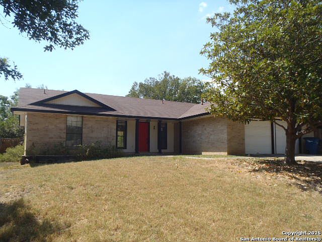 1st image of 923 Springhill Dr