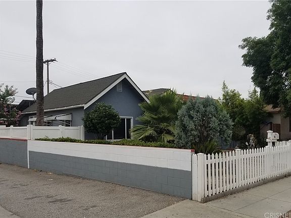 2nd image of 922 W Clark Ave