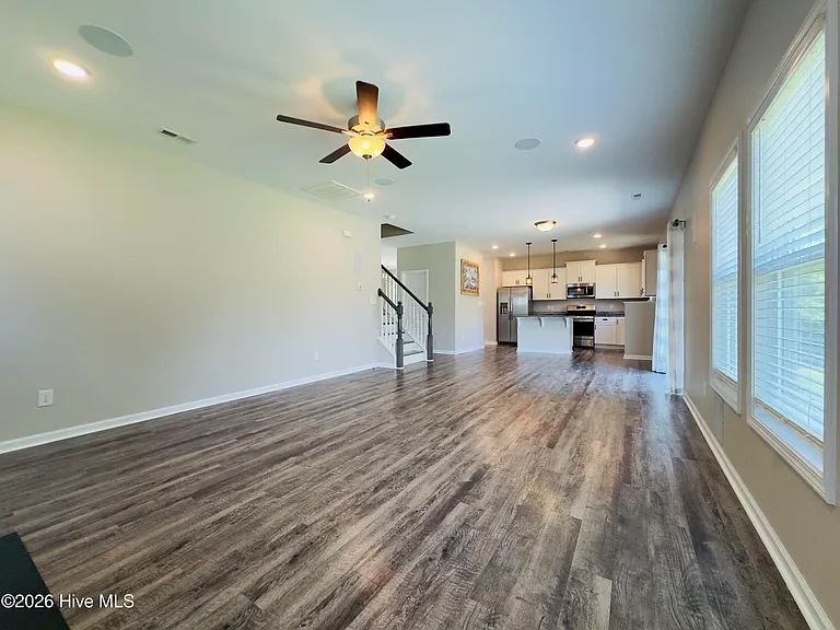 306 Independence Blvd — Photo 17