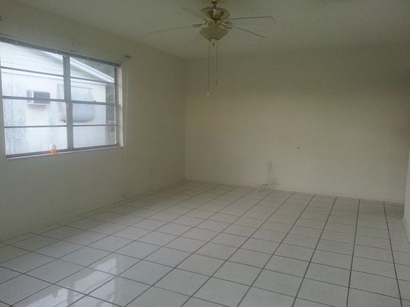 5th image of 5511 64th Ave N