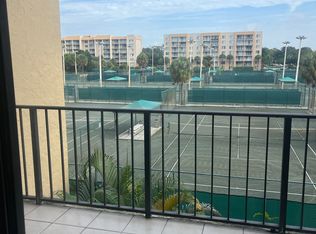 2828 Tennis Club Dr APT 302, West Palm Beach, FL 33417