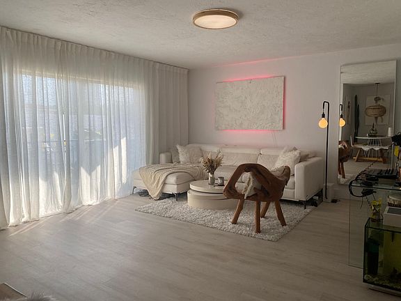 3rd image of 418 Euclid Ave APT 3B
