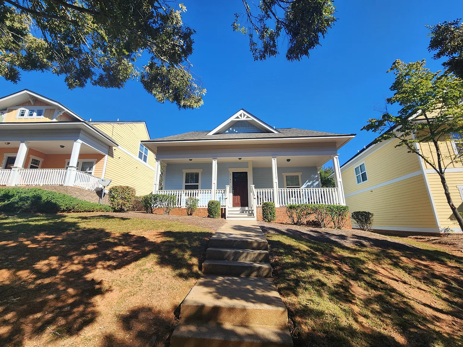 4 bed, 1746 sqft, $3,080 — Photo 2