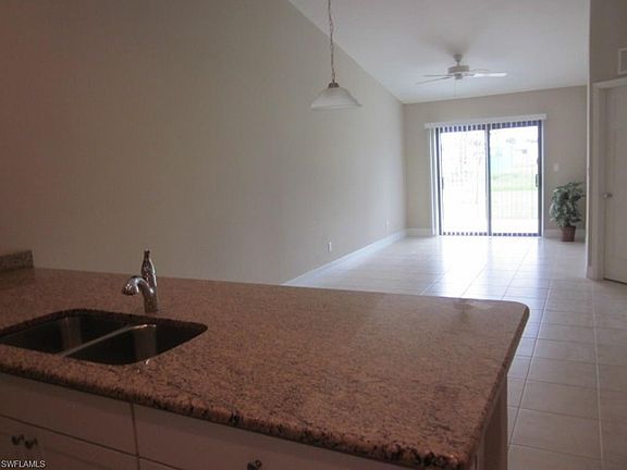 4th image of 4402 SW 8th Pl