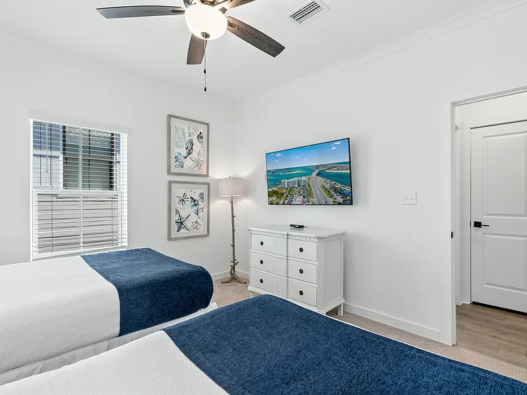 4688 Casablanca Dr — Photo 31
