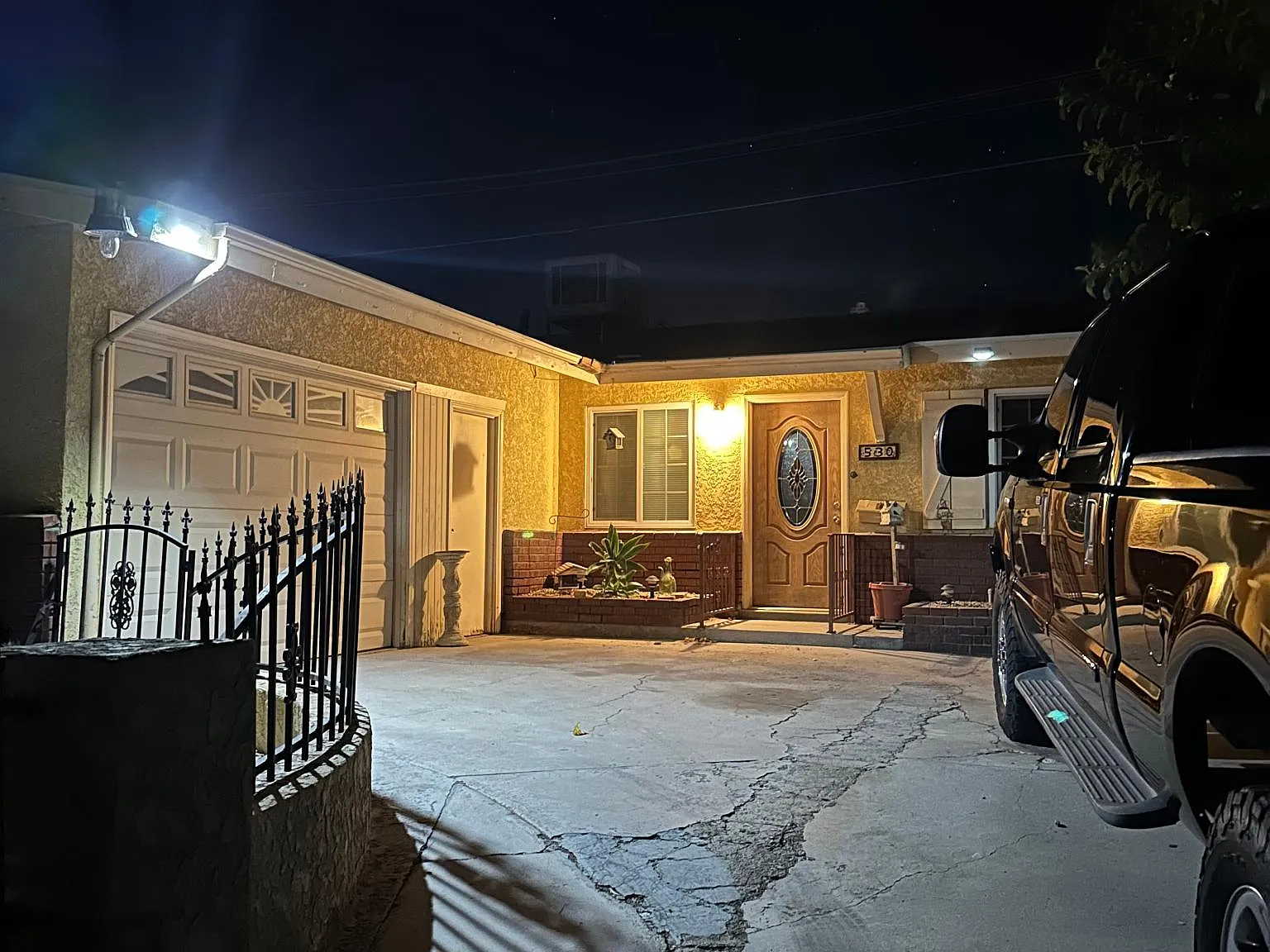 530 Lance Dr — Photo 2