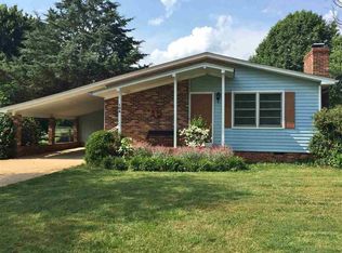 104 Holliday Ln, Pendleton, SC 29670