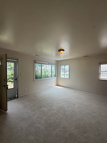 21307 La Salle Blvd Photo 1