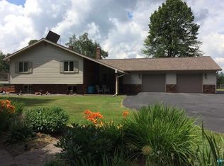 2271 Thell Rd, Wrenshall, MN 55797