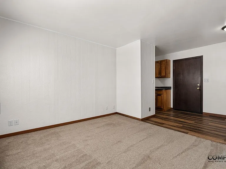 1025 W. MacArthur Avenue — Photo 24