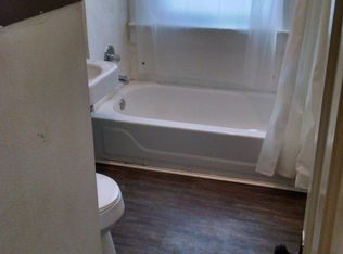 504 W 17th St, Dubuque, IA 52001