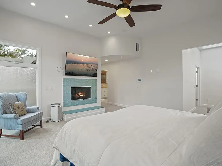 13601 Nogales Dr — Photo 23