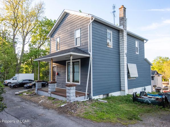 19 Swallow Rear St, Pittston, PA 18640