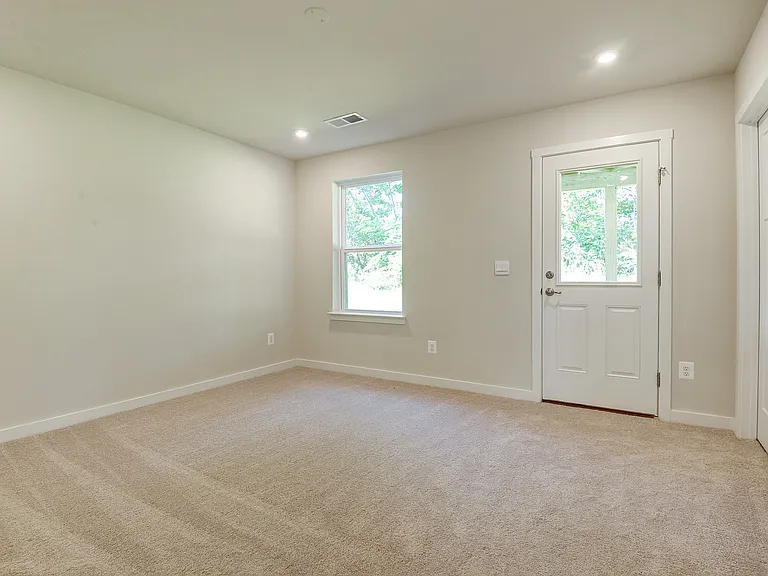 116 Shuoner Ct — Photo 10