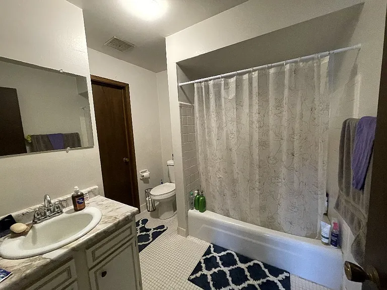 207 Williamsburg Dr #5 — Photo 10