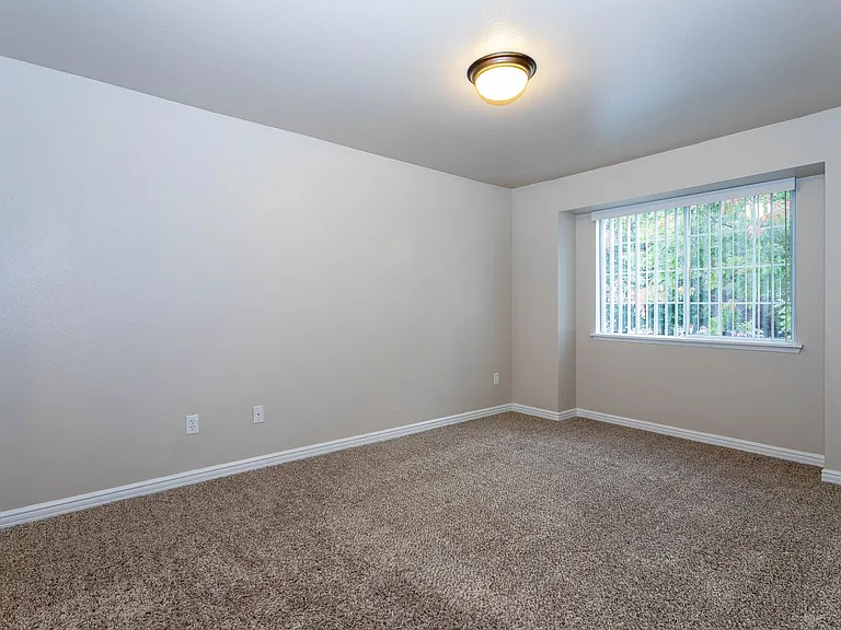 The Vineyards Apartments - Bremerton, WA. — Photo 49