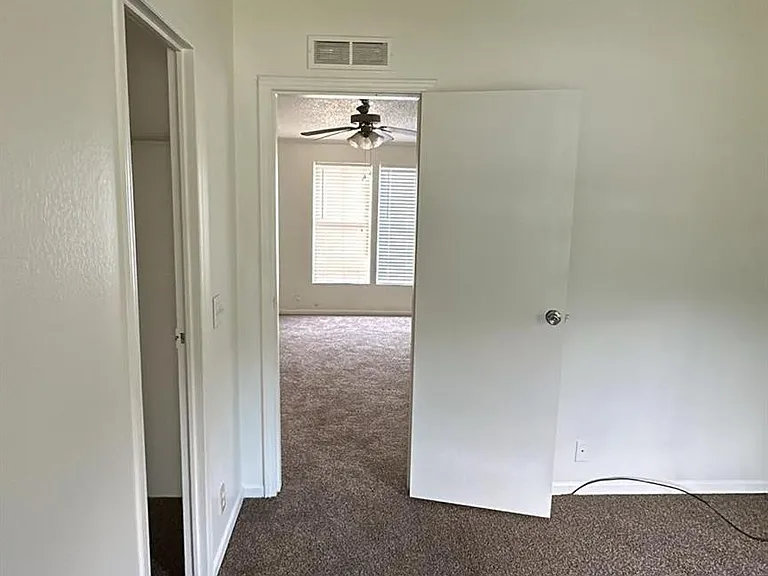 15710 Cypress Garden Dr — Photo 21