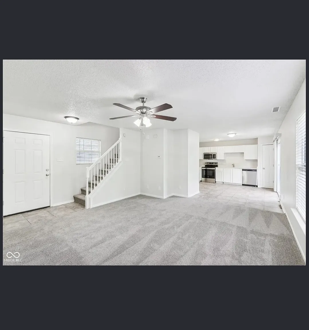 3 bed, 1370 sqft, $1,950 — Photo 4