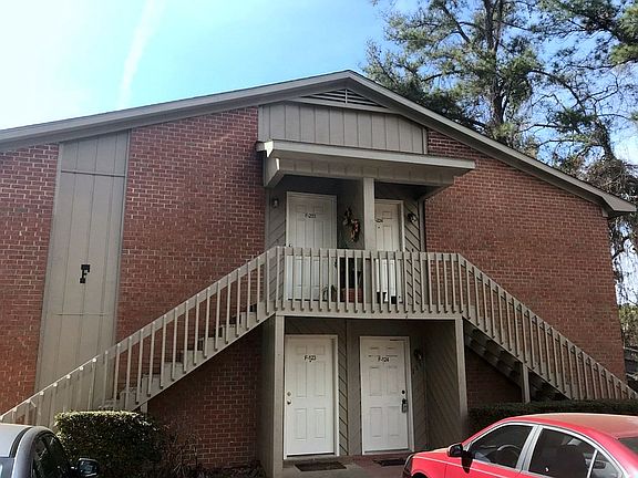 2nd image of 512 Lake Forest Blvd APT 124F