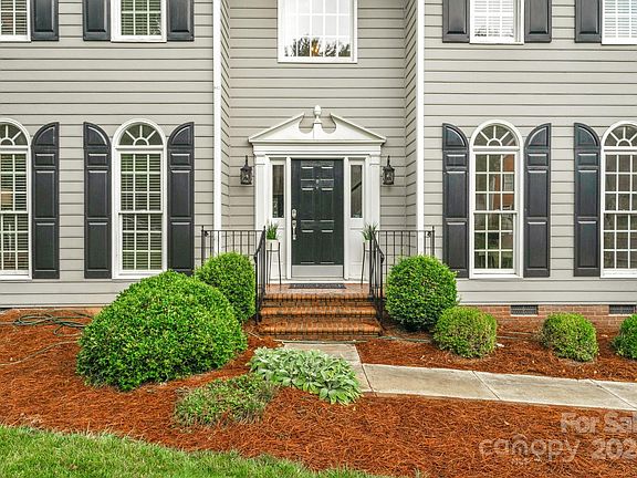4th image of 5425 Flowering Dogwood Ln