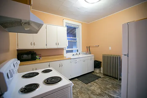 917 Main St #B Photo 1