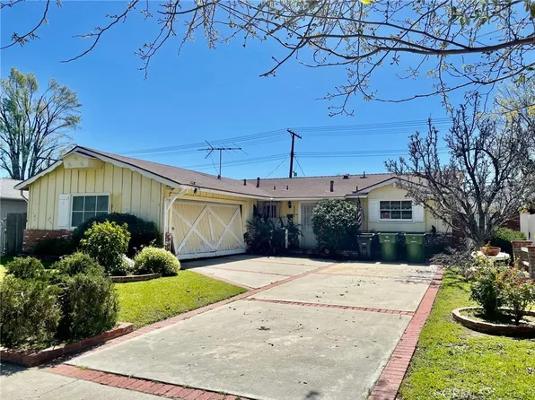 23906 Gilmore St, West Hills, CA 91307