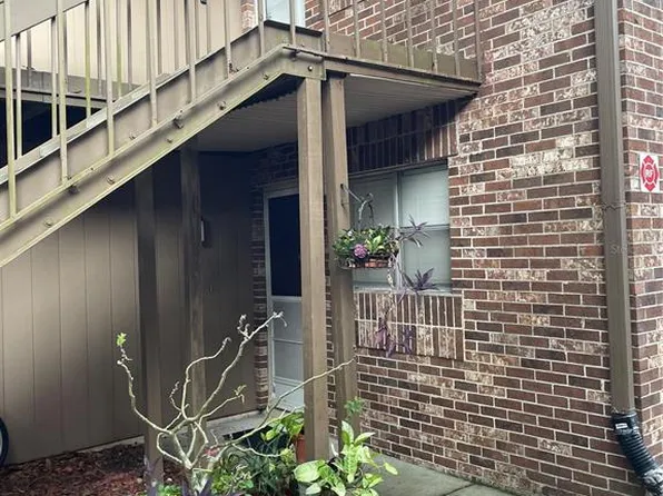 10433 Carrollbrook Ct APT 104, Tampa, FL 33618