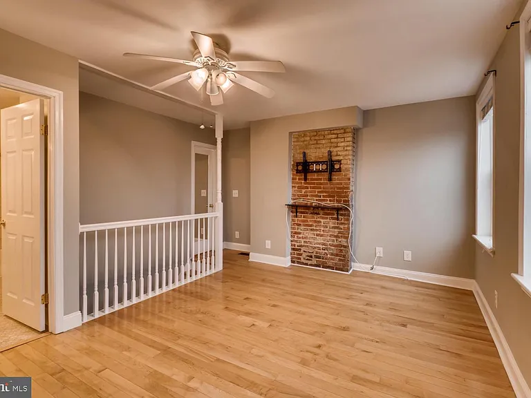 1020 W Lombard St — Photo 18