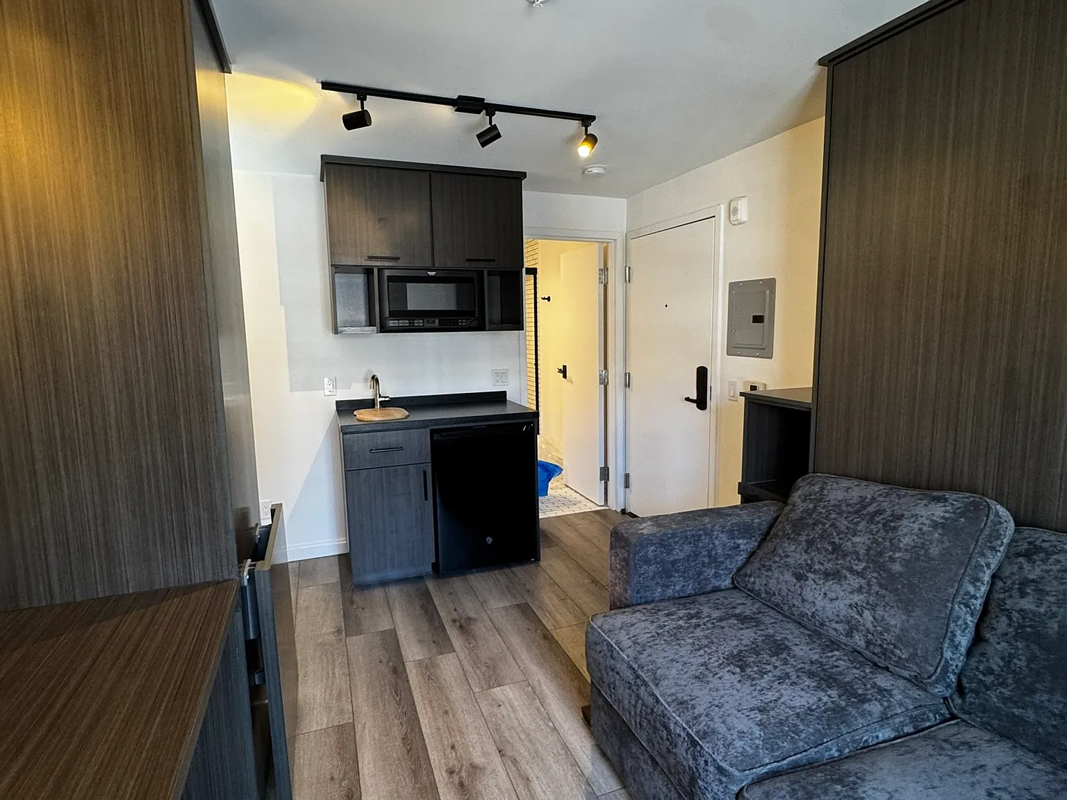 Studio, $1,850 — Photo 4