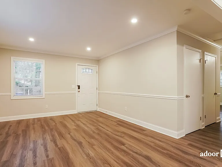 2524 Baney Ct — Photo 6