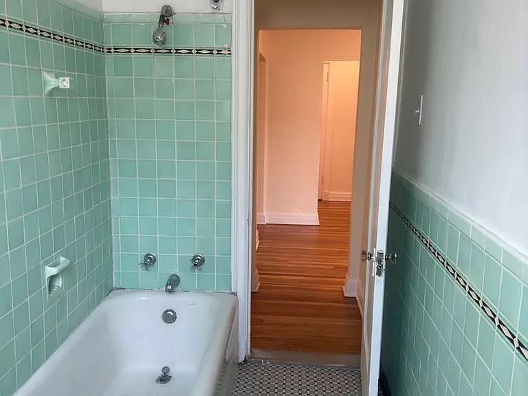 New King Edward Apartments — Photo 293