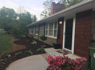 695 New Haw Creek Rd, Asheville, NC 28805