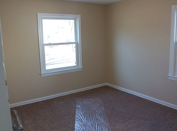 5th image of 315 Hawthorne St