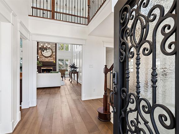 3rd image of 16011 Stratton Park Dr