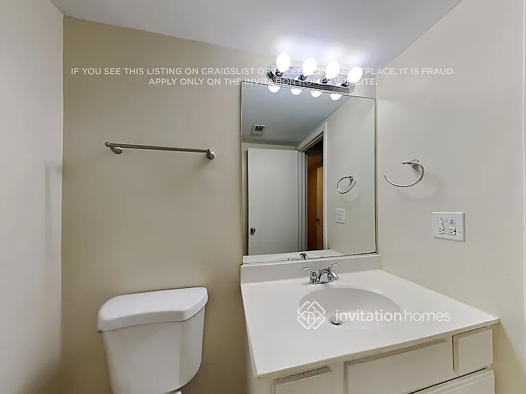 2761 Melbourne Ln — Photo 18