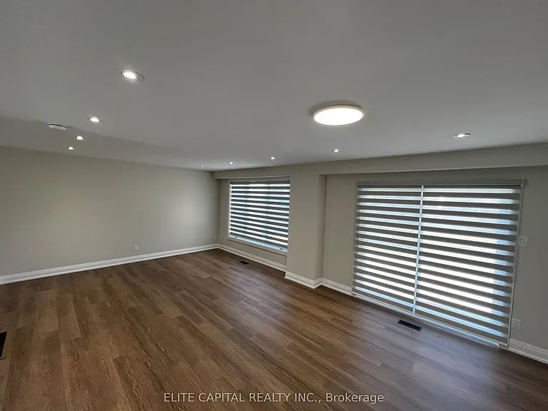 69 Hutcherson Sq — Photo 8