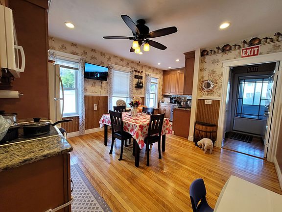 3rd image of 11 Payson St #1