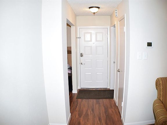 5th image of 3905 Longstraw Dr