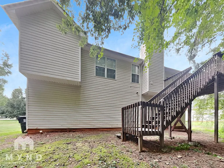 1013 Vineyard Walk — Photo 23