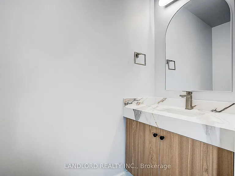 1146 Broadview Ave #4 — Photo 30