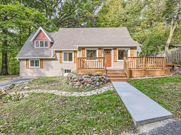 1314 Sheridan Rd, Winthrop Harbor, IL 60096